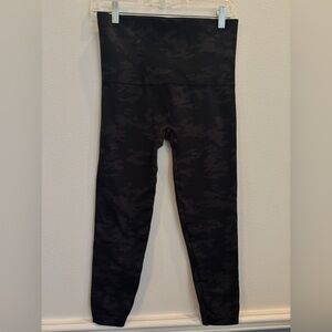 SPANX Women Dark Camouflage Leggings